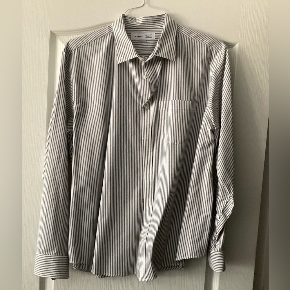 Men’s Old Navy Long Sleeve White and Gray  Stripe Dress Shirt